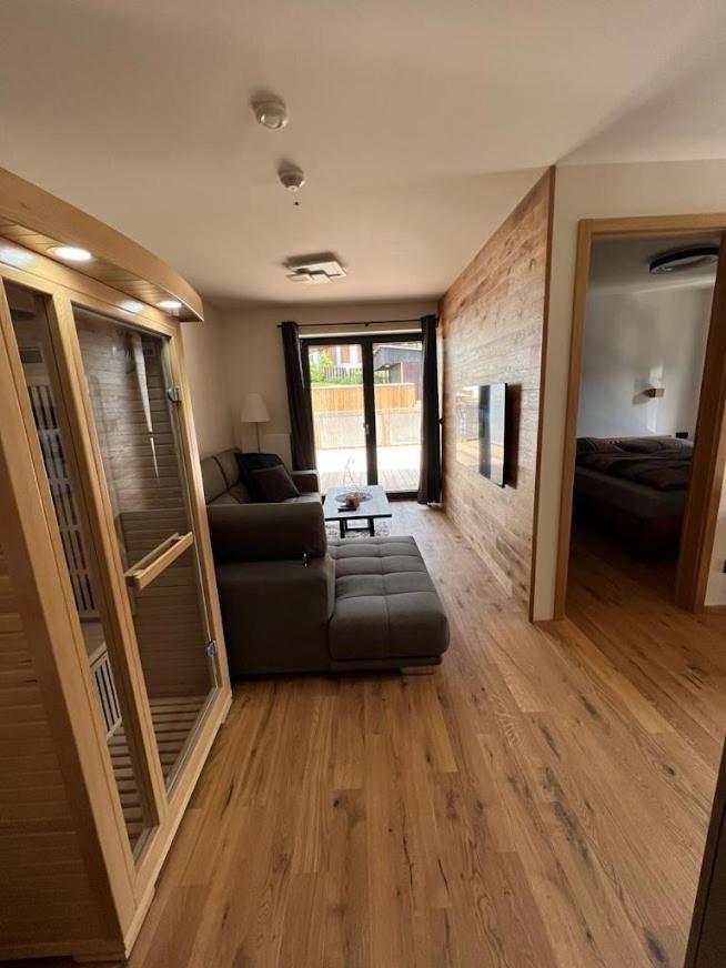 Luxusni Apartman Grand V Centru Harrachova Se Soukromou Mega Terasou, S Privatnim Parkovanim Zdarma, S Moznosti Dobijeni Wallbox Ev A Vyhledem Na Harrachovsky Kostelicek Bagian luar foto